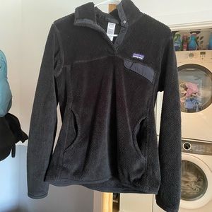 black patagonia fleece pullover